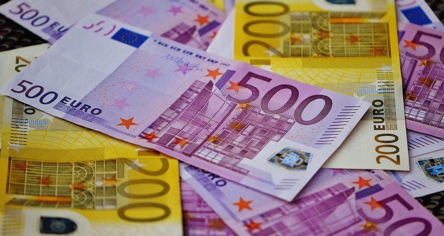 Euros by Alex Fotos on Pixabay