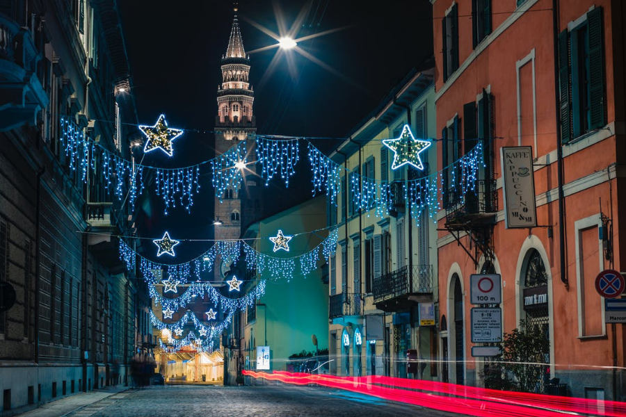 A festive Italian street scene by August Columbo on Pexels
