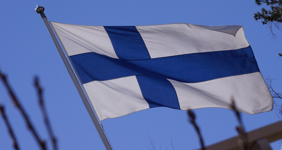 Finnish flag. By Merja Partanen on Pixabay