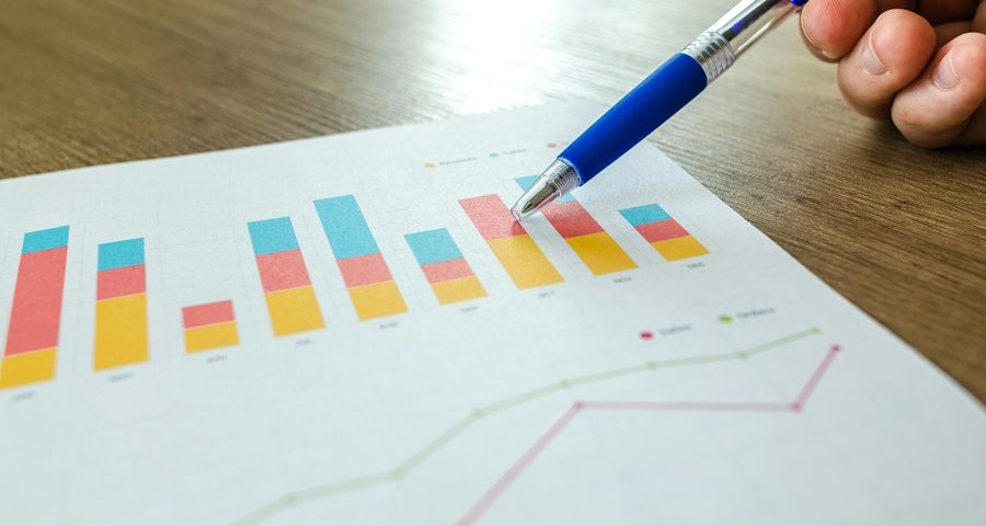 Blurred graphs. By Lukas on Pexels