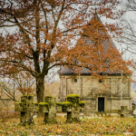 Bavarian cemetery by Tobias Aufschläger via Pexels